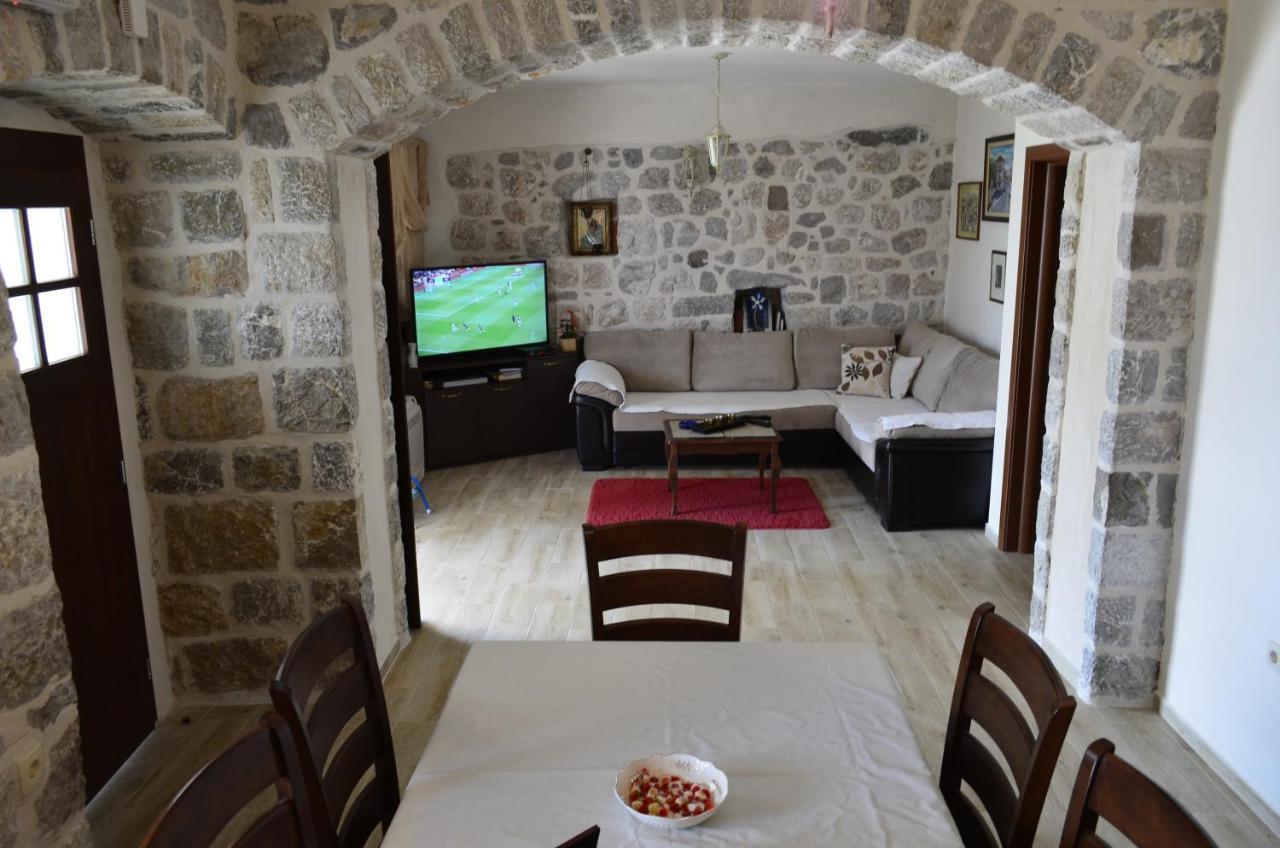 Vila Nikola Bratešići エクステリア 写真